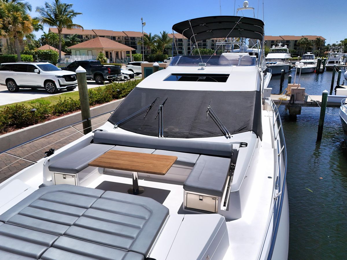 2020 Sunseeker 74 