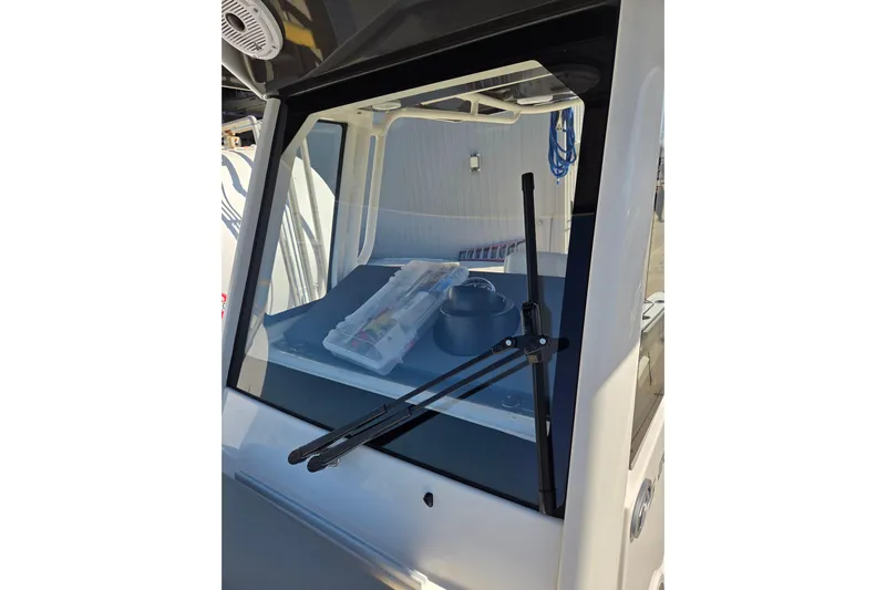  Yacht Photos Pics 2022 Pursuit S 268 Sport boat windshield with wiper and interior view.