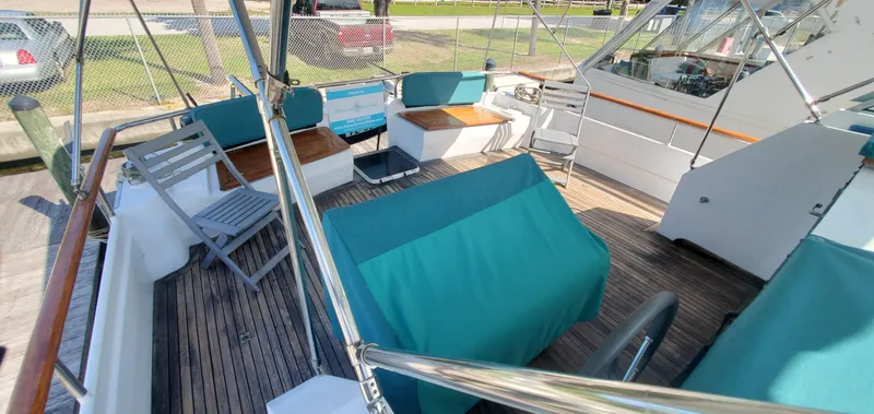  Yacht Photos Pics Aft Deck