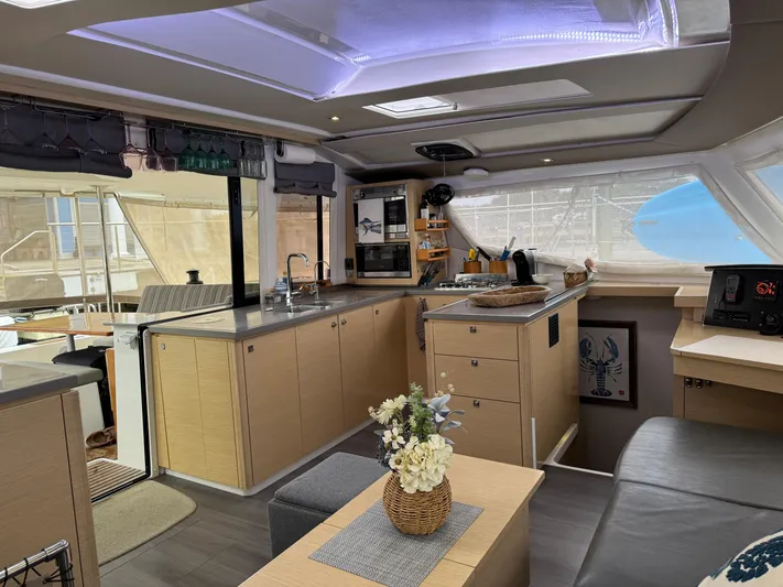 Karma Yacht Photos Pics 