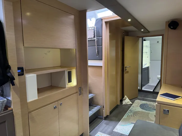 Karma Yacht Photos Pics 