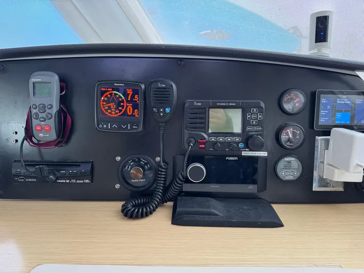 Karma Yacht Photos Pics 