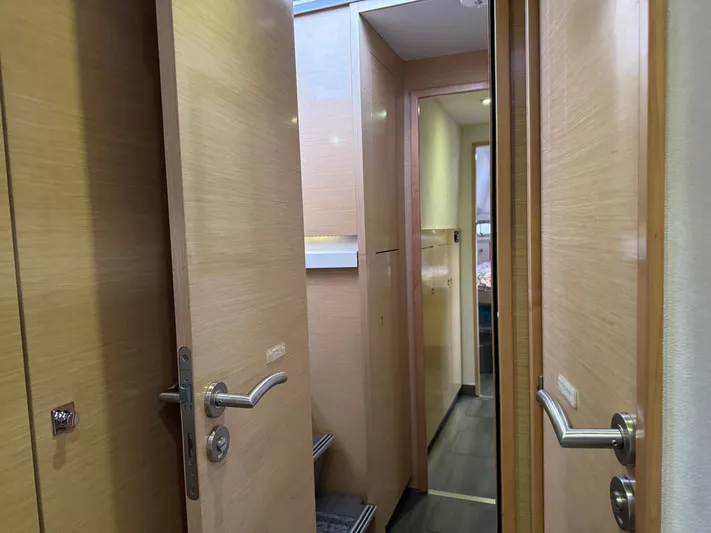 Karma Yacht Photos Pics 