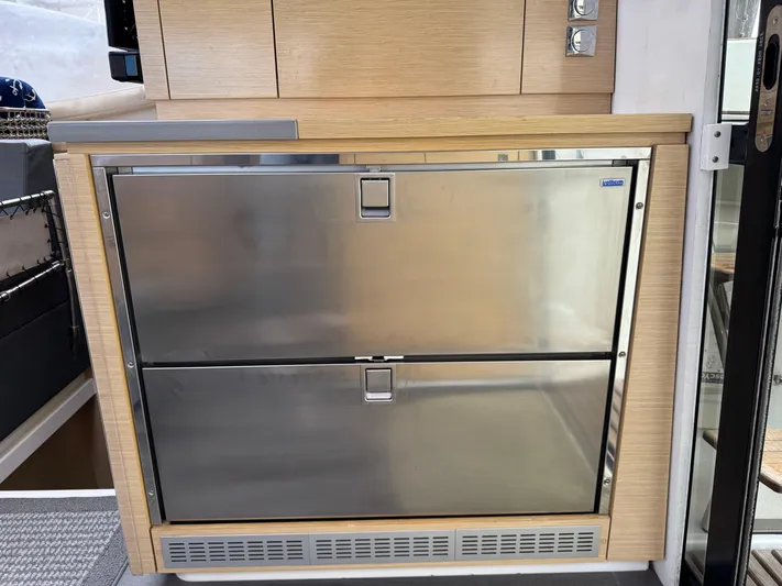 Karma Yacht Photos Pics 