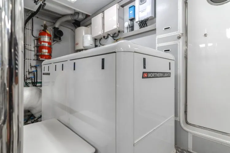 White Lotus Yacht Photos Pics 2011 President Sterling Tri-deck - Image 88