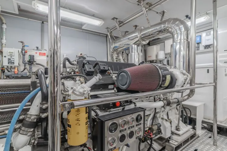 White Lotus Yacht Photos Pics 2011 President Sterling Tri-deck - Image 93