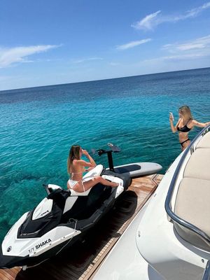 Yacht