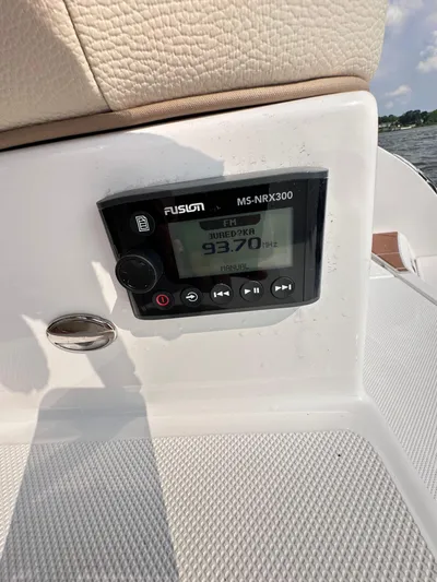  Yacht Photos Pics Fusion MS-NRX300 stereo on 2019 Regal 29 OBX boat dashboard.