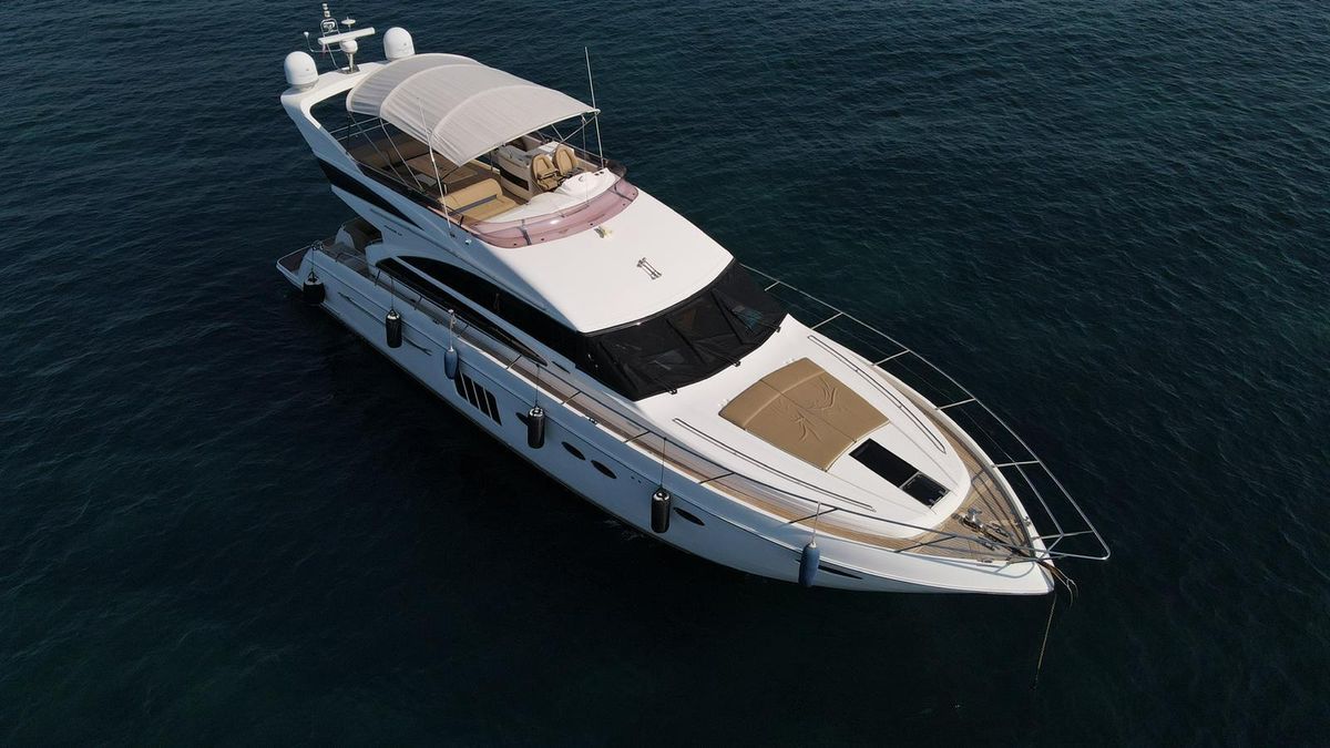 2012 Princess 66 