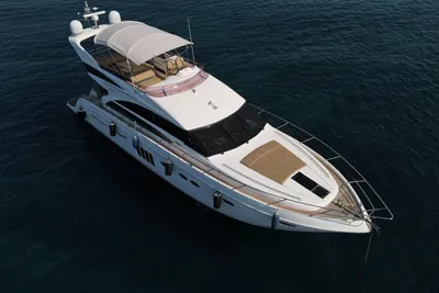 2012 Princess Princess 64 FLY