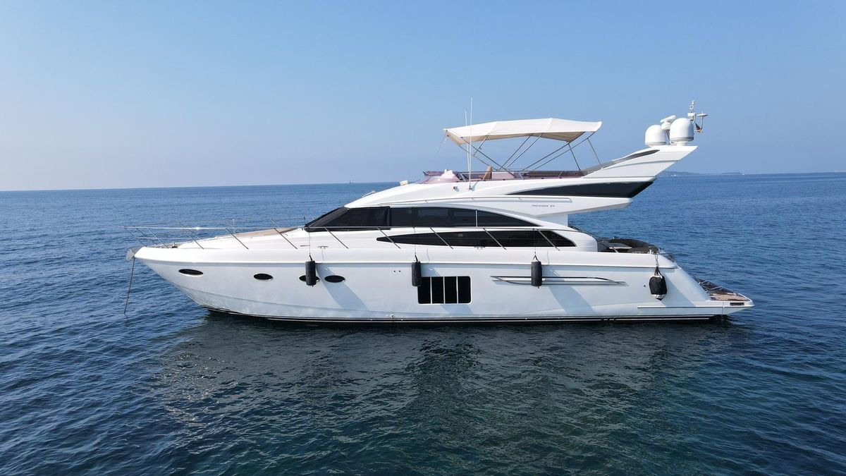 2012 Princess 66 