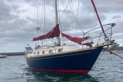 1986 Cape Dory 330