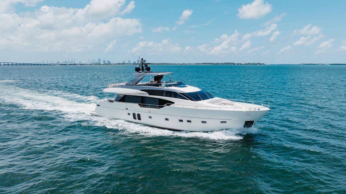 2022 Sanlorenzo 86 