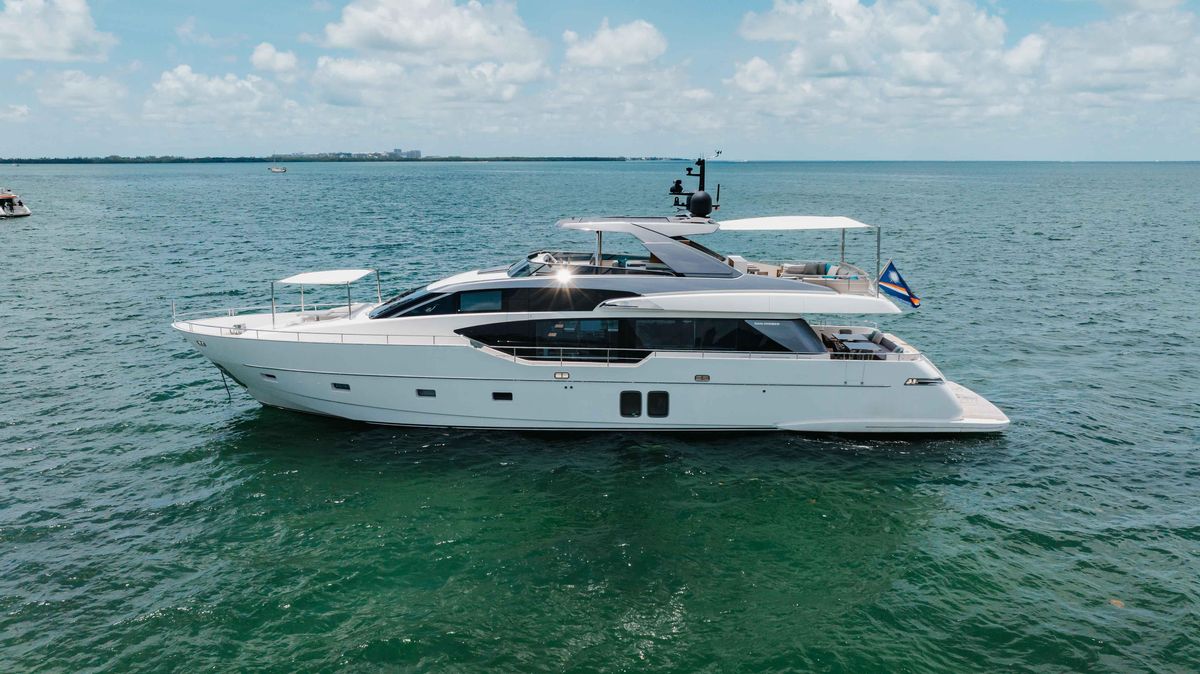2022 Sanlorenzo 86 