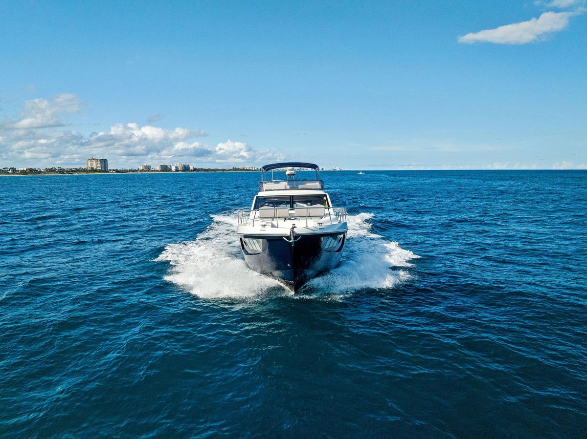 2013 Absolute 55 