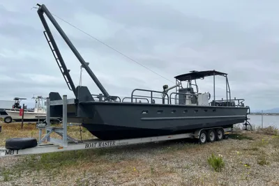 SeaArk 35 Aluminum Work Boat with A-Frame