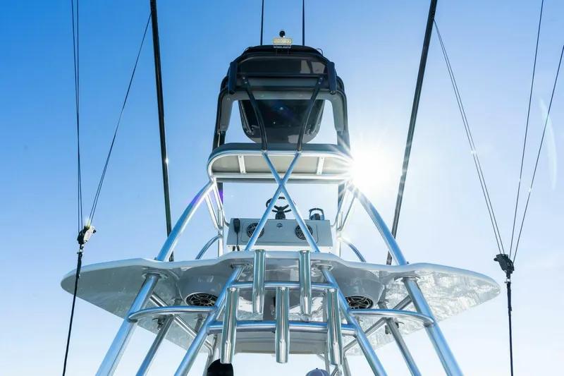  Yacht Photos Pics 2021 SeaVee 390Z boat tower against clear blue sky.