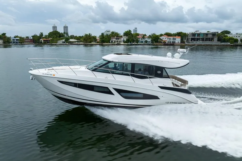 Cyda Yacht Photos Pics 