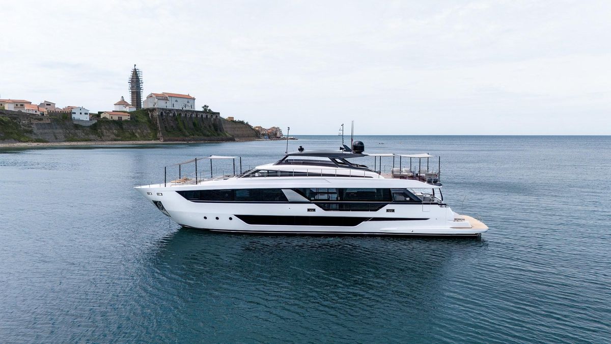 2023 Ferretti Yachts 78 
