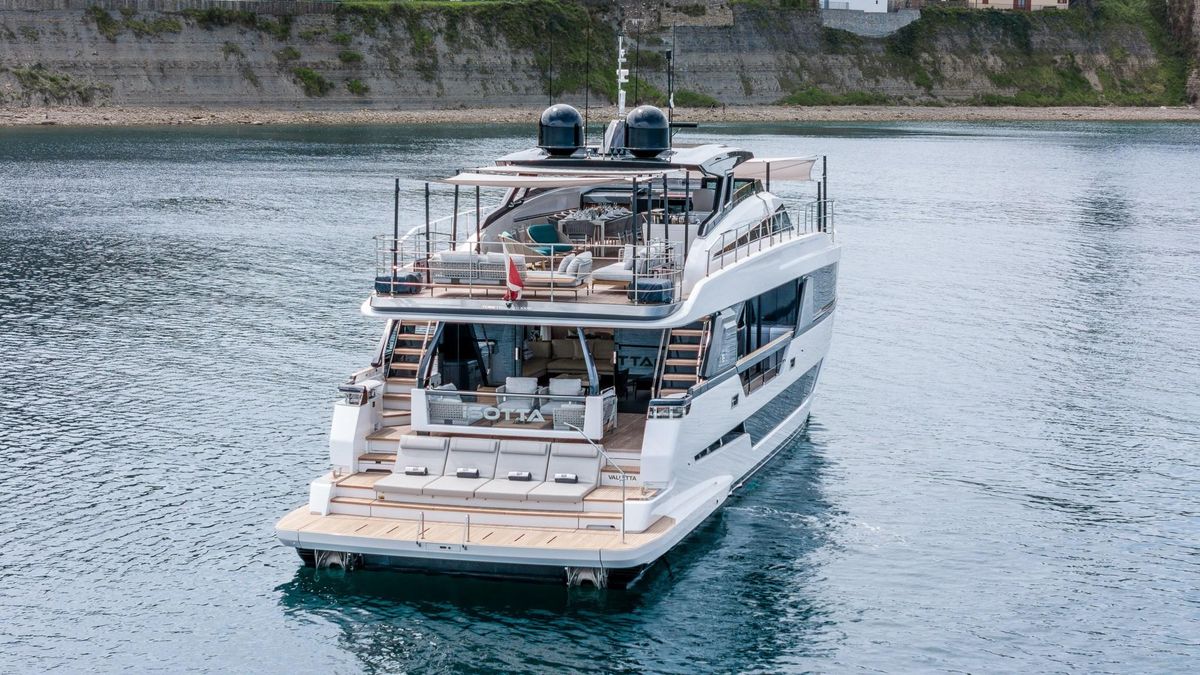 2023 Ferretti Yachts 78 