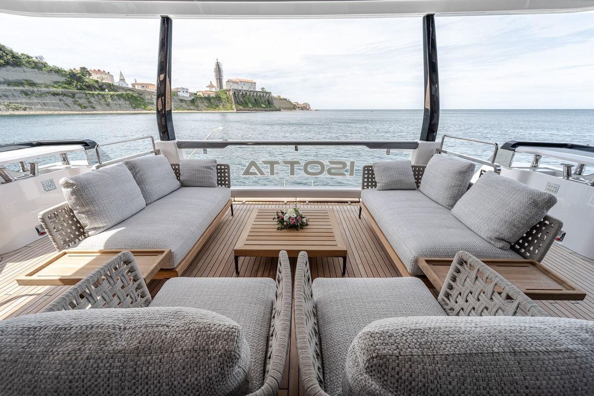 2023 Ferretti Yachts 78 