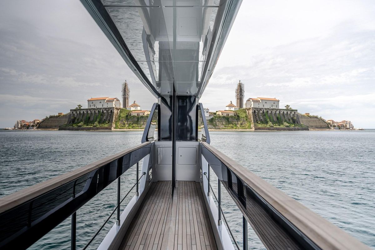 2023 Ferretti Yachts 78 