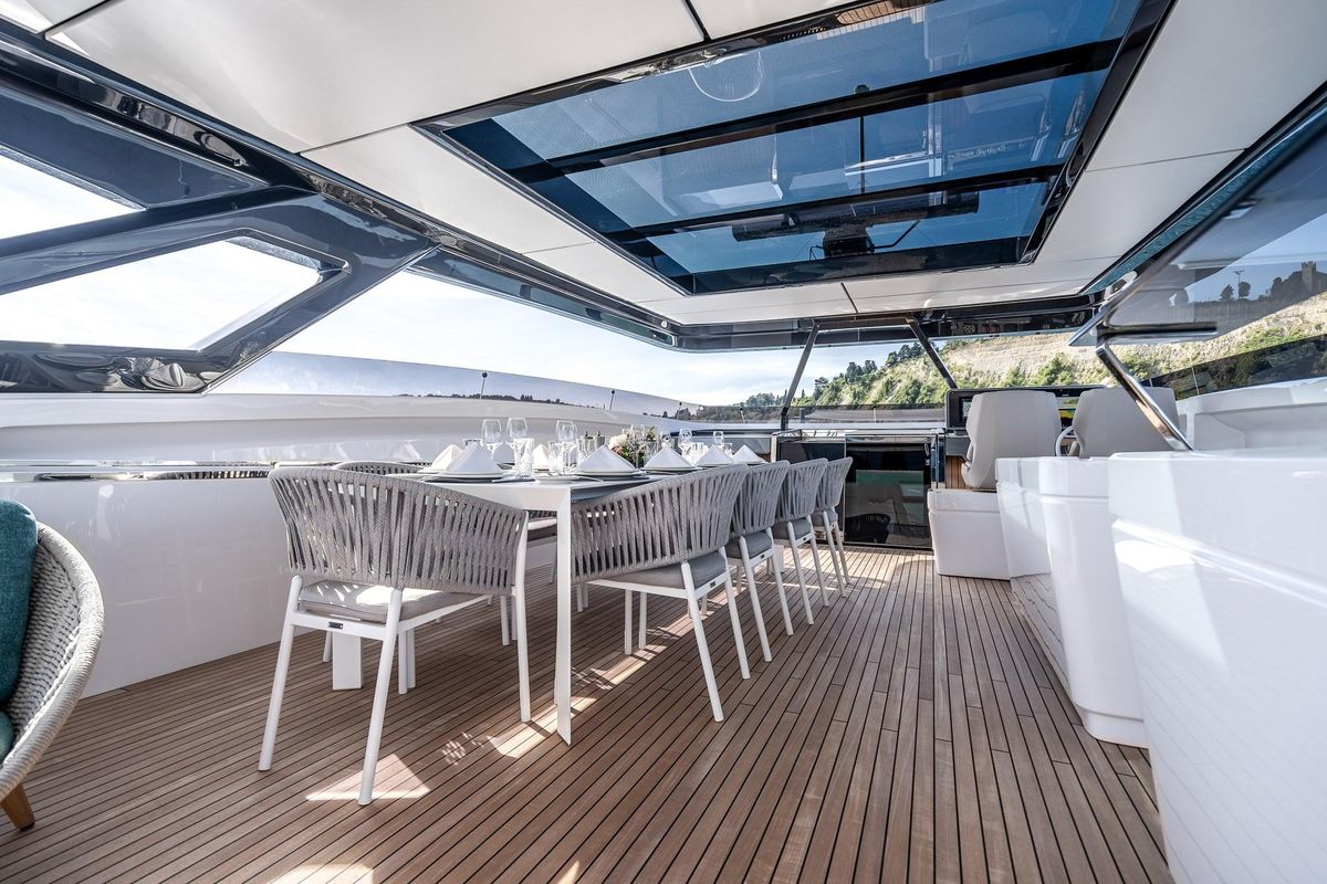 2023 Ferretti Yachts 78 