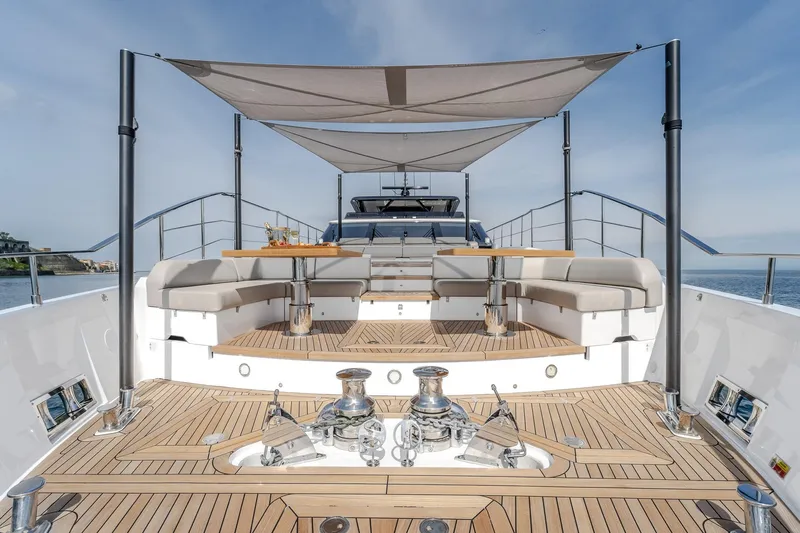  Yacht Photos Pics Isotta_LowRes26