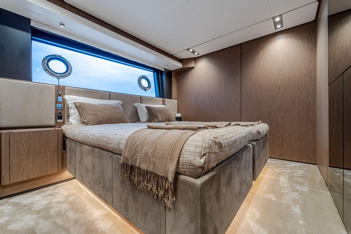 2023 Ferretti Yachts 78 