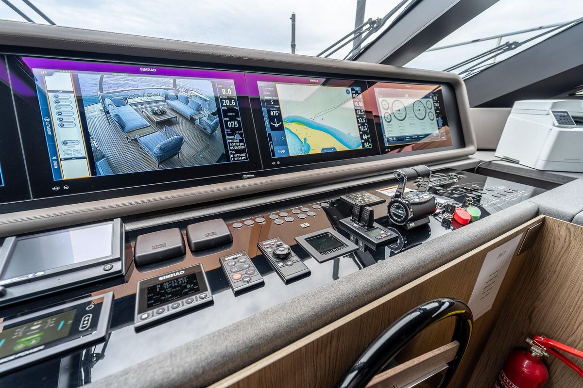 2023 Ferretti Yachts 78 