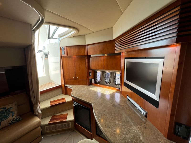 2008 Cruisers Yachts 420 Express