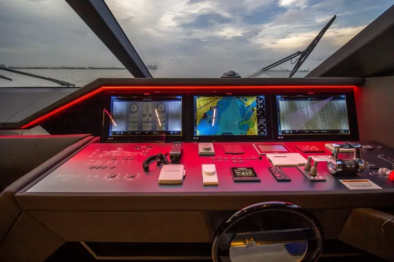 Shangri-la Yacht Photos Pics 