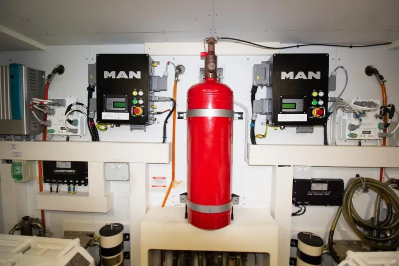 Shangri-la Yacht Photos Pics 