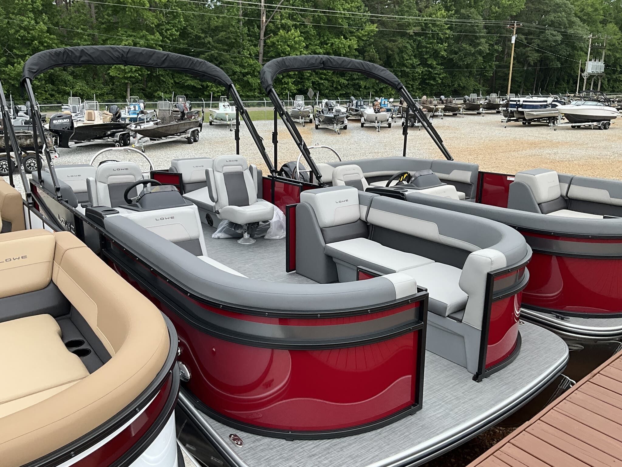 Lowe LS Walk Thru 210