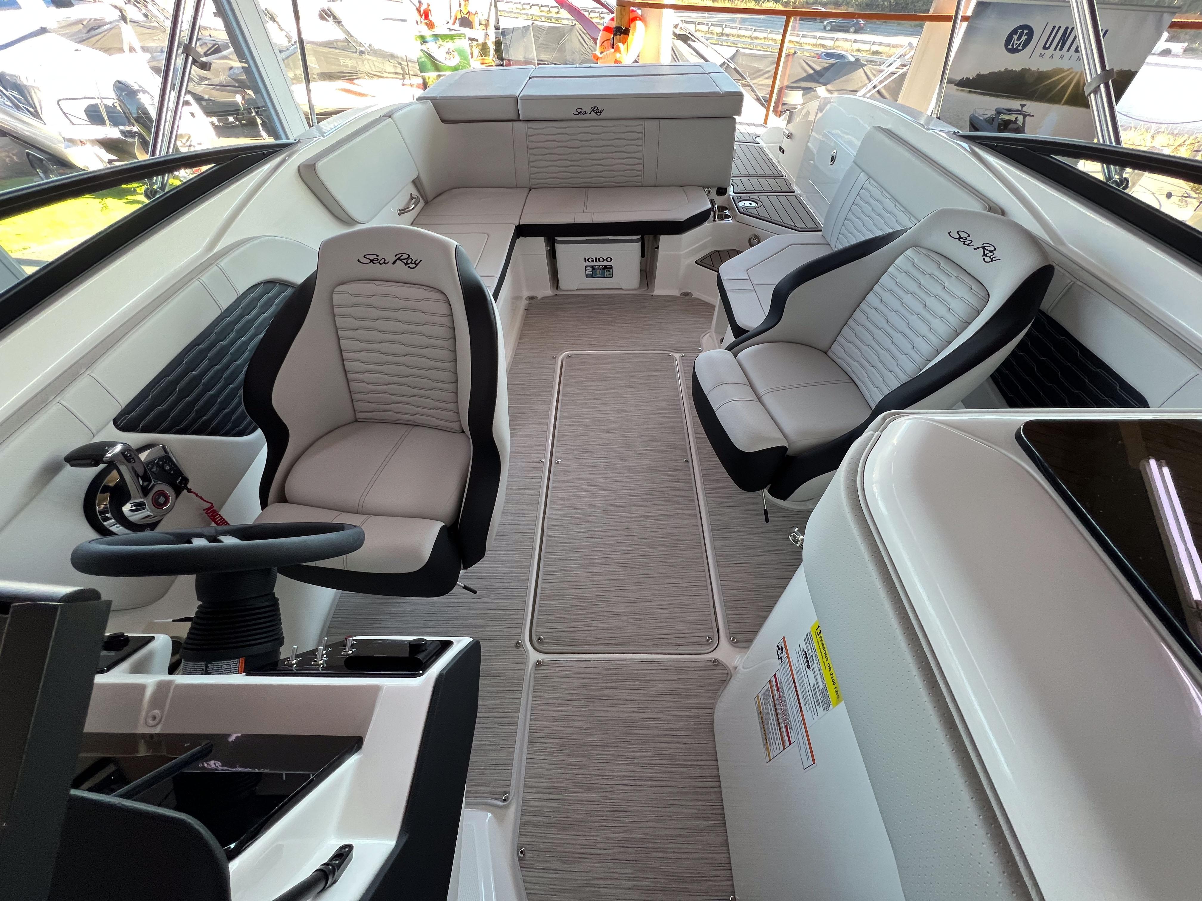 2024 Sea Ray SPX 230 Bowrider, Boats for Sale at BE Marine in Michigan  City