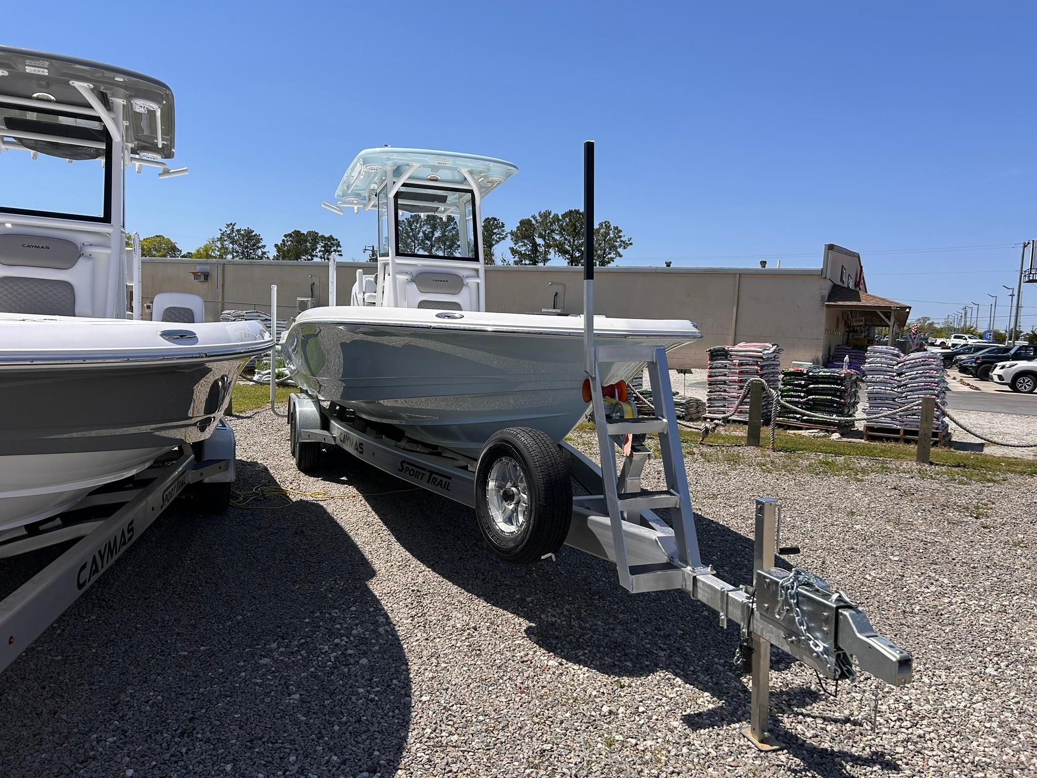 格安送料込CaptainfinJOSH HALL TWINKEEL Future 2025 Caymas 281 HB Center Console for sale - YachtWorld
