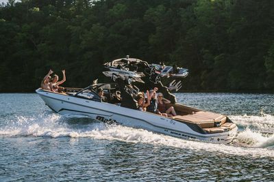Malibu Wakesetter 25 LSV