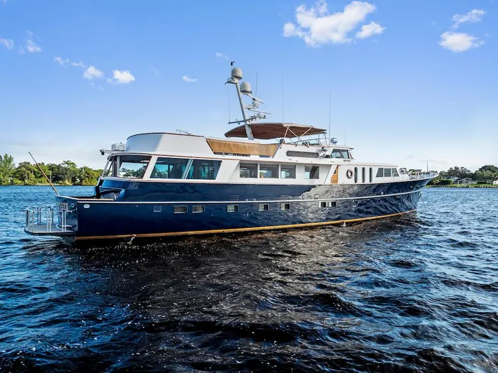 Chanticleer Yacht Photos Pics 