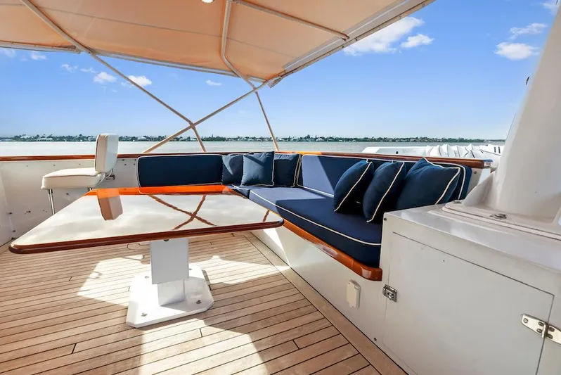 Chanticleer Yacht Photos Pics 