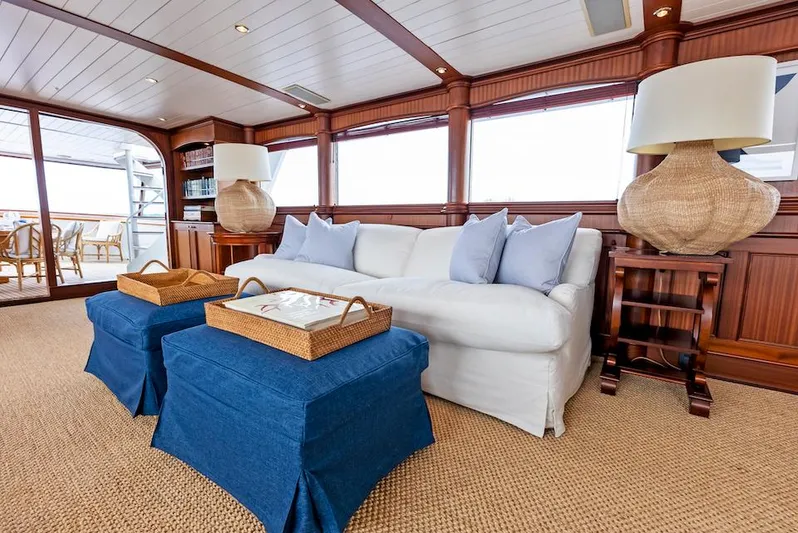 Chanticleer Yacht Photos Pics 