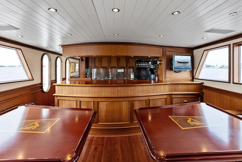 Chanticleer Yacht Photos Pics 