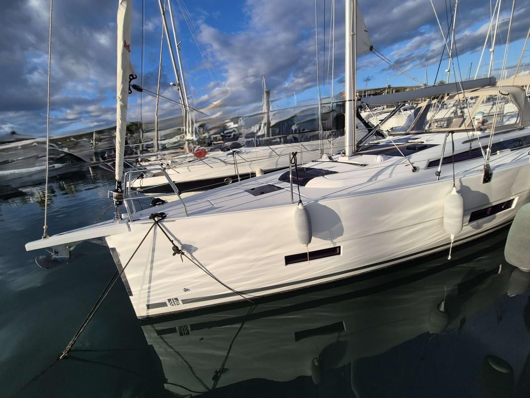 2022 Dufour 390 Grand Large