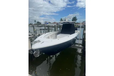 Invincible 39 Open Fisherman