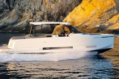 2025 De Antonio Yachts D36