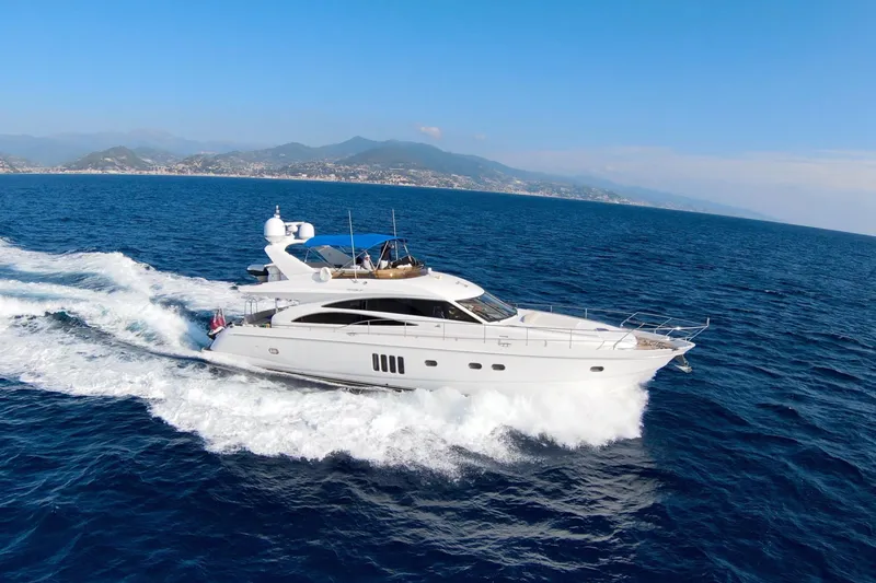 Lady Aga Yacht Photos Pics 