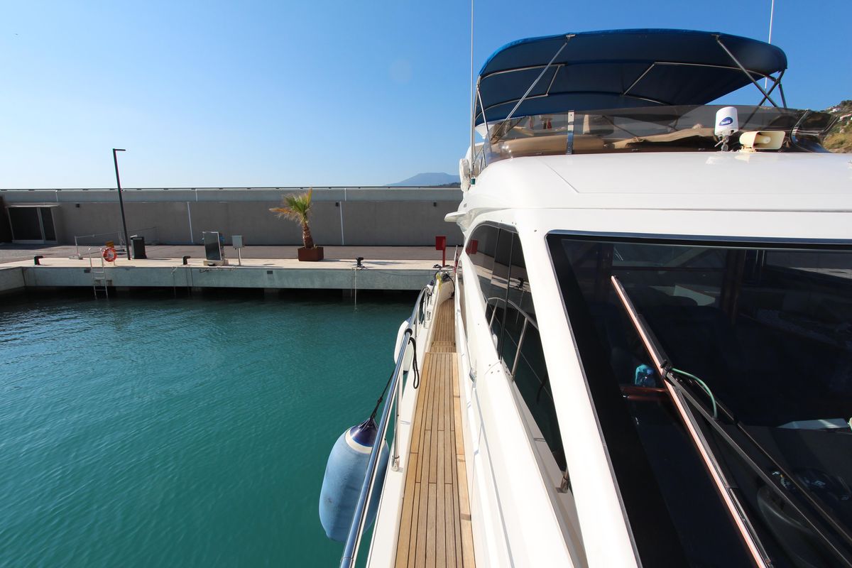 2007 Princess 70 