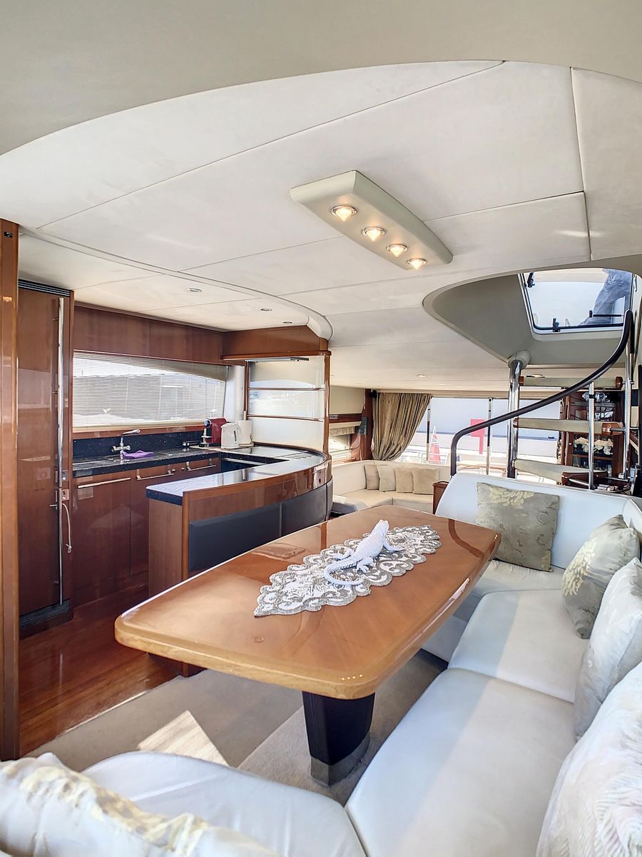 2007 Princess 70 