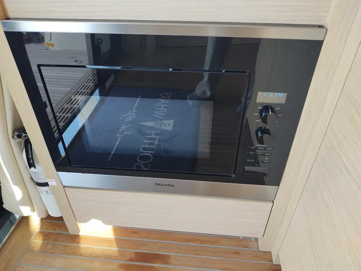 Blue Yacht Photos Pics Blue galley oven