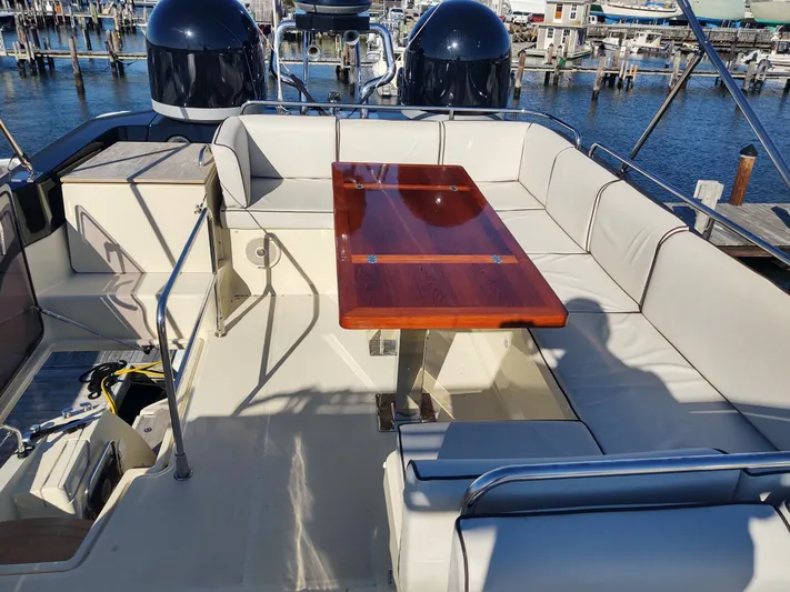 Blue Yacht Photos Pics Blue Flybridge seating