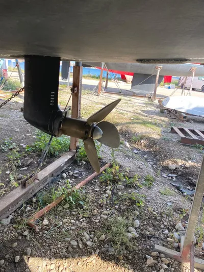  Yacht Photos Pics Propeller of 2014 Beneteau Oceanis 45 sailboat on dry dock.